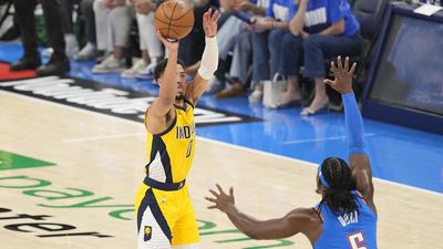 Mike Breen Surprised Everyone With a Make-Up ‘Bang’ in Game 2 of the NBA Finals