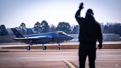 Poland scrambles fighter jets to secure airspace amid Russian airstrikes on Ukraine