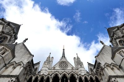 Dale Vince’s High Court claim against Daily Mail publisher thrown out