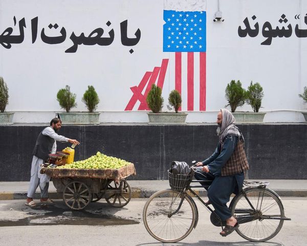 Trump travel ban barring citizens from 12 countries goes into effect