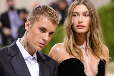 Hailey Bieber fans notice subtle Instagram caption edit amid concerns over Justin’s behavior