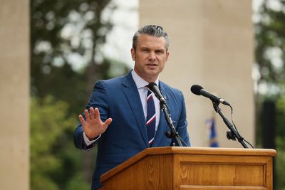 White House reportedly can’t find people willing work for Pete Hegseth