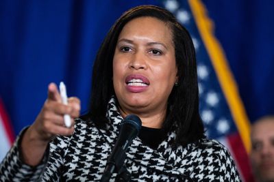 House eyes cuts to DC’s autonomy as local budget fix gathers dust - Roll Call