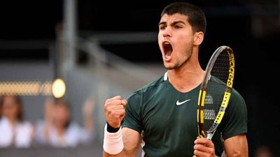 Who are the 9 tennis players to win a grand slam final down 2 sets?
