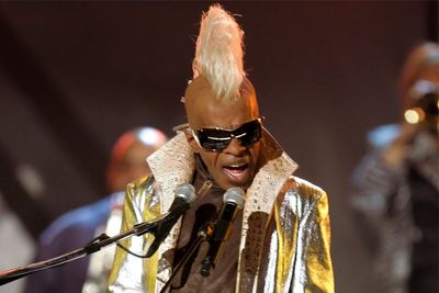 Sly and the Family Stone singer dies aged 82
