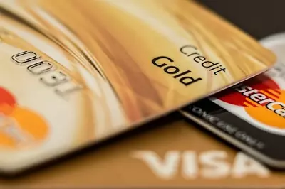 12 Ways Credit Card Companies Trick You Without Breaking Laws