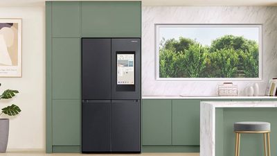 Samsung upgrades its smart fridges with Jamie Oliver-approved AI recipes