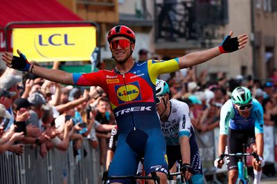 Critérium du Dauphiné: Jonathan Milan takes decisive stage 2 sprint win