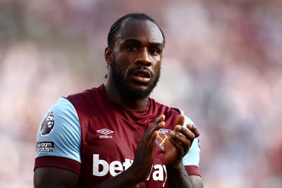 West Ham clarify Michail Antonio future after star is officially 'released'