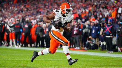 Browns Wish Nick Chubb Well in Statement, Say He'll Join Team Ring of Honor