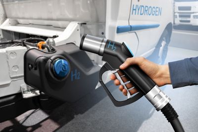 Could the New Hydrogen Car Replace EVs?
