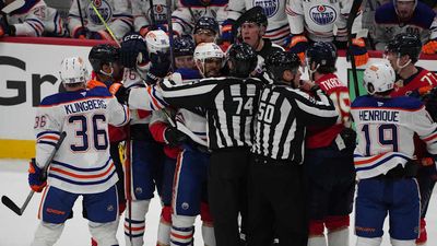 Panthers, Oilers Get Into Heated Scrum After Penalty-Filled First Period of Game 3