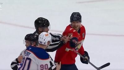 Panthers Player Laughed Off Corey Perry's Attempt to Drop Gloves at End of Game 3