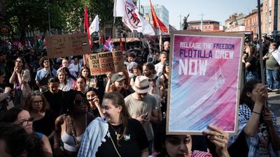 French left demonstrates in support of Gaza-bound aid boat