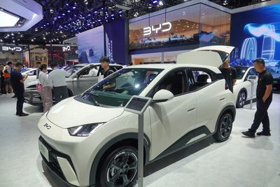 China’s carmakers are resorting to tricks to inflate their vehicle sales and Beijing has had enough