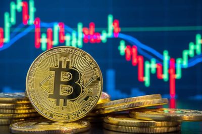 GameStop Earnings Preview: Bitcoin Bets, Insider Buying, and the Volatility Playbook