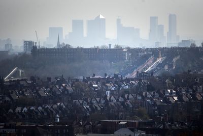 Housebuilding and China trade hopes lift London stocks