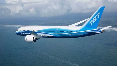 Boeing Orders Soar Amid Trump Trade Deals; Paris Air Show On Tap