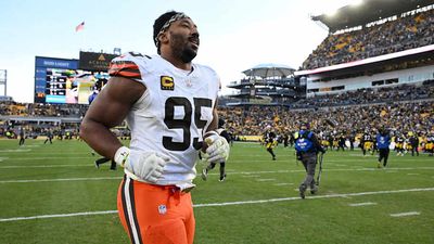 Browns' Myles Garrett Had Most Savage Reaction to Aaron Rodgers Joining Steelers
