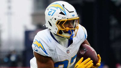 Former Chargers RB J.K. Dobbins Signs With AFC West Rival