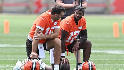 Cameras Caught Joe Flacco’s Teaching Moment With Shedeur Sanders at Browns Practice