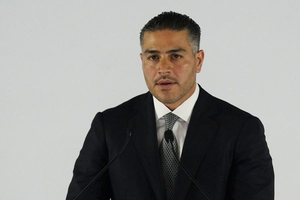 Mexico's security chief says drug cartels are recruiting former Colombian soldiers