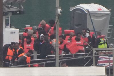 Migrants cross English Channel ahead of spending review announcement