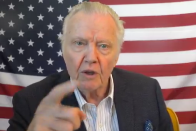 Jon Voight calls Newsom a ‘lying dog’ over LA protests while heaping praise on Trump