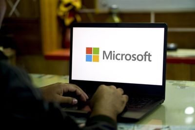 Is a Summer Slowdown Ahead for Microsoft Stock?