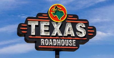 'Road Kill' – And A Fresh Breakout – On The Texas Roadhouse Menu