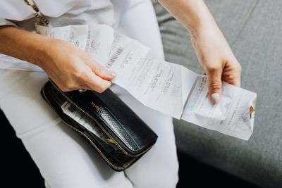 7 Clues on Your Grocery Receipt That Suggest You Might Be Overspending (And How to Fix It)