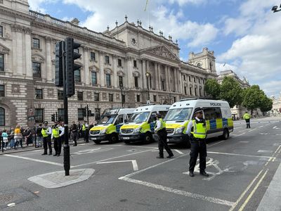 Whitehall incident LIVE: No10 plunged into lockdown as Met Police probe suspicious vehicle near Downing Street