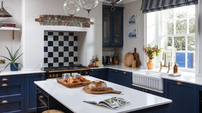 How to repel ants in your home using this 1 natural oil – it's entomologist-approved and non-toxic