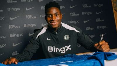 Chelsea Strip Player of Squad Number, Hand it to New Signing