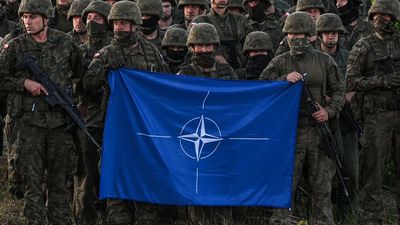 Russia might strike NATO, but Trump’s only battle plan involves a golf cart and a Diet Coke
