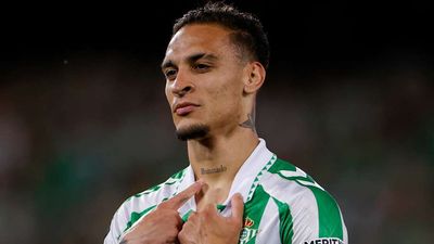 Report: Man Utd Approached Over New Antony Deal, Includes Key Component