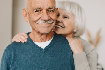 10 Ways Older Men Get Ripped Off In The Name of Love