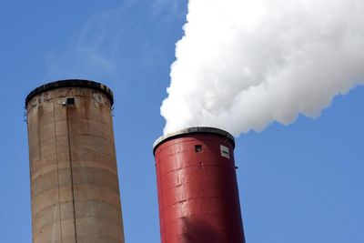 Trump’s EPA announces major rollbacks to power plant pollution limits