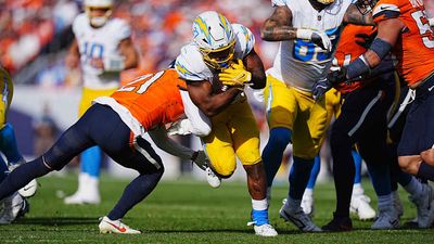 J.K. Dobbins Details Reasons Why He Decided to Sign With Broncos