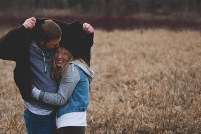 This ‘Relationship Coach’ Movement Has Been Tied to Cult Activity