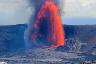Hawaii's Kilauea Volcano erupts for the 25th time since December. Lava reaches over 330 feet