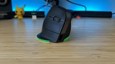 Razer Pro Click V2 Vertical Edition review: "supreme comfort"