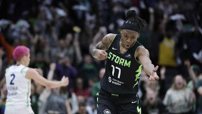 Storm's Erica Wheeler Breaks Down in Tears After Ending Lynx's Undefeated Start