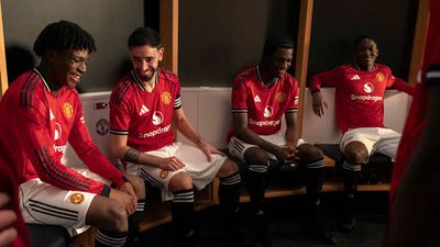 Man Utd Release 2025–26 Home Kit Inspired by Old Trafford