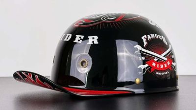 Fake Motorcycle Gear Seller Fined and Dissolved by Authorities, but It's Not Enough