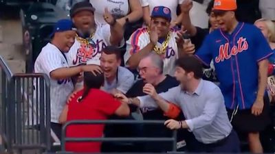 Young Mets Fan Made the Sweetest Catch on Juan Soto's Home Run