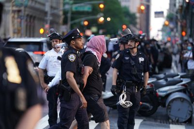 Which US cities have the LA immigration protests spread to?