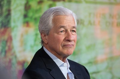 Jamie Dimon says inflation will go up and employment will shift down as economy ‘deteriorates’ amid shifting ‘tectonic plates’