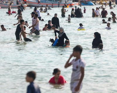 Syria asks women to dress modestly on beaches but says bikinis still allowed