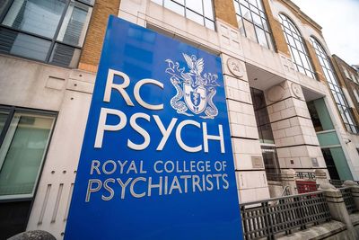 Psychiatrists voice concern at royal college’s opposition to assisted dying Bill